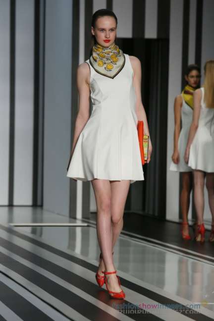 anya-hindmarch-london-fashion-week-autumn-winter-2014-00070