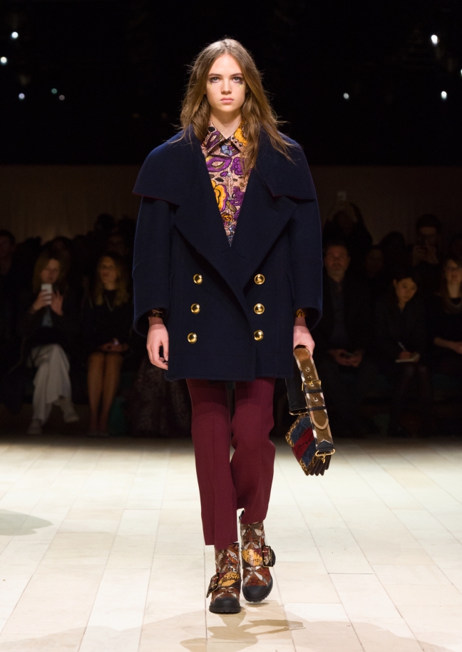 burberry-womenswear-february-2016-collection-look-22