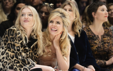 lily-donaldson-and-paloma-faith-on-the-front-row-of-the-burberry-womenswear-autumn_winter-2015-show