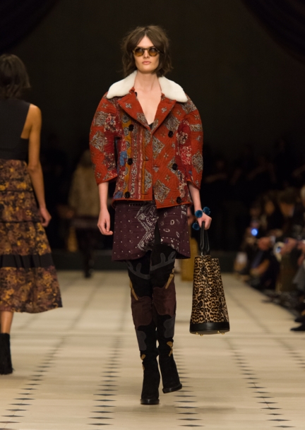 burberry-womenswear-autumn_winter-2015-collection-look-30