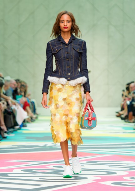 burberry-prorsum-womenswear-spring-summer-2015-collection-look-1