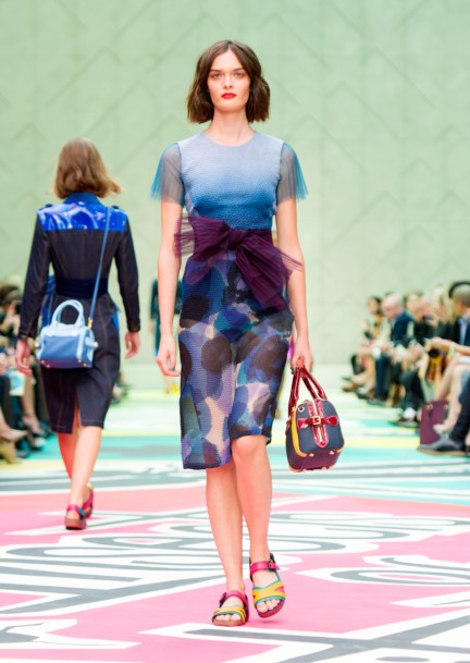 burberry-prorsum-womenswear-spring-summer-2015-collection-look-30
