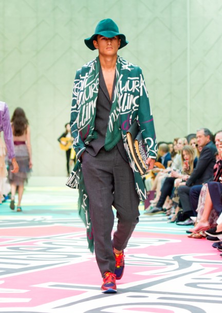 burberry-prorsum-womenswear-spring-summer-2015-collection-look-45