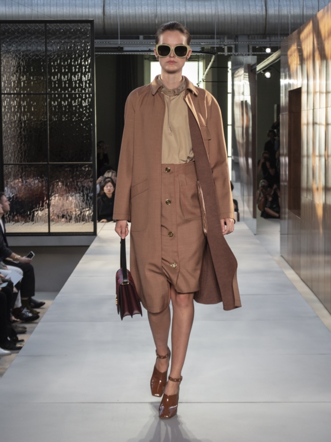 burberry-spring_summer-2019-collection-look-09