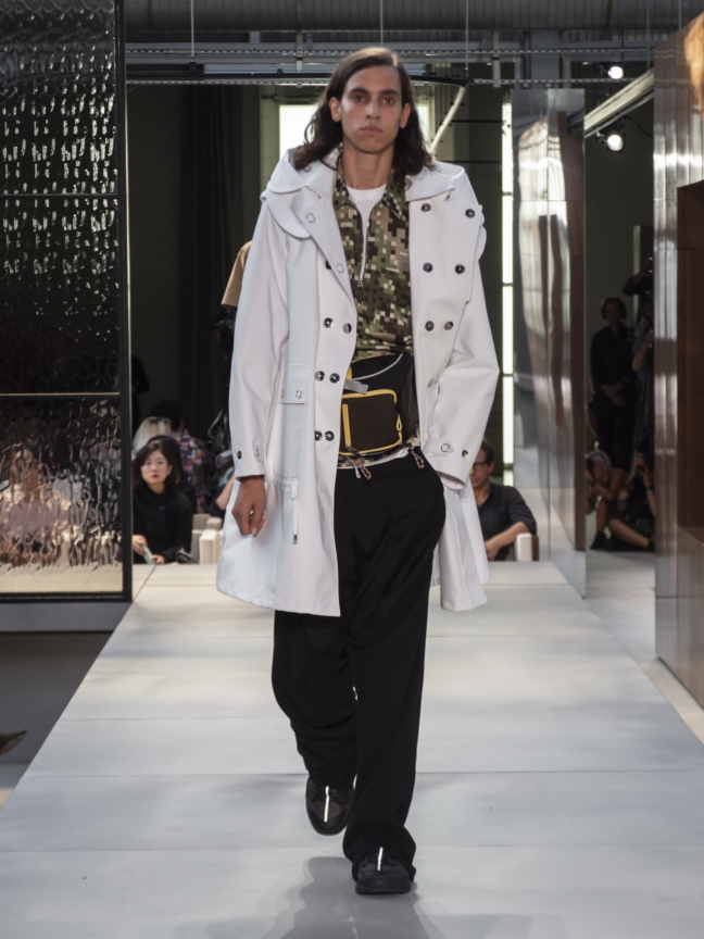 burberry-spring_summer-2019-collection-look-122