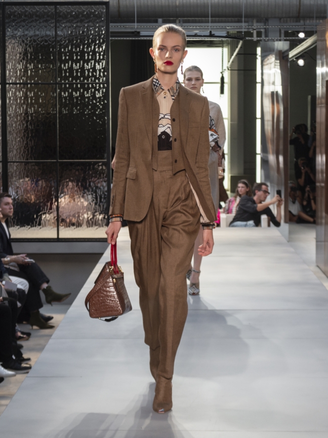 burberry-spring_summer-2019-collection-look-32