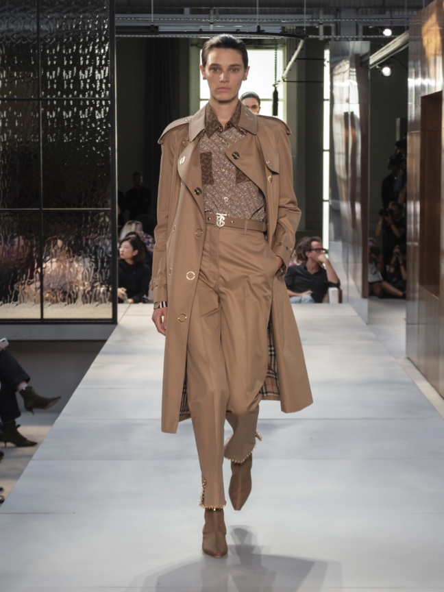 burberry-spring_summer-2019-collection-look-42