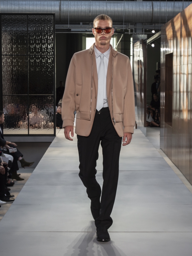 burberry-spring_summer-2019-collection-look-62