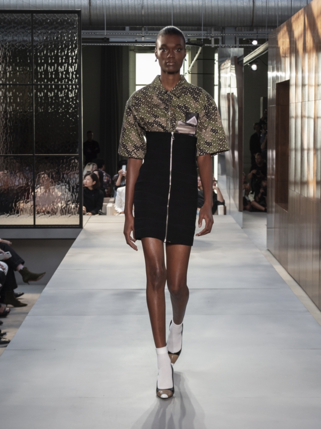 burberry-spring_summer-2019-collection-look-73