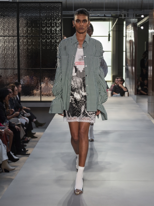 burberry-spring_summer-2019-collection-look-76