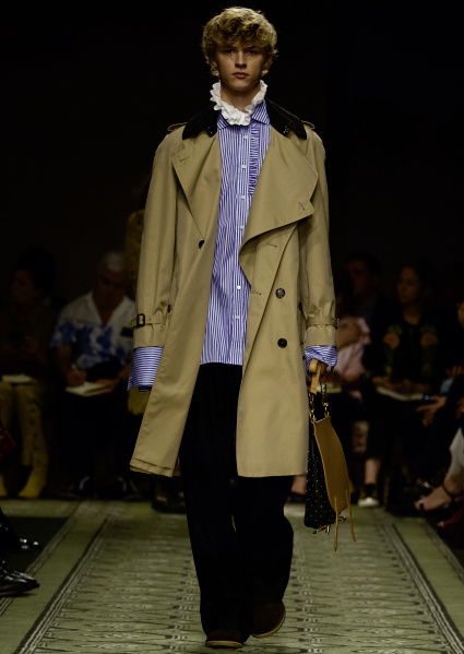 burberry-september-2016-collection-look-76