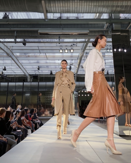 burberry-spring_summer-2019-show-finale_002