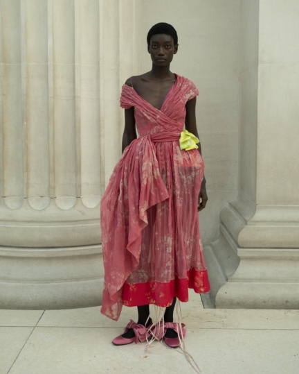 erdem-spring-summer-2026-backstage-28