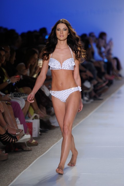 liliana-montoya-mbfw-miami-swim-2015-34