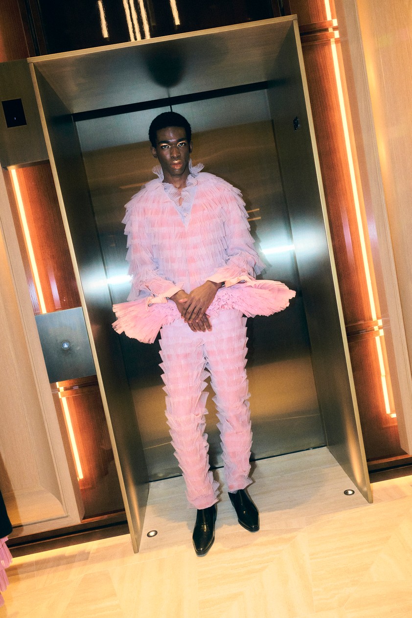 london-college-of-fashion-backstage-eeva-rinne-british-fashion-council-036_press