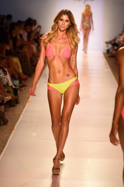 luli-fama-mercedes-benz-fashion-week-miami-swim-2015-runway-113