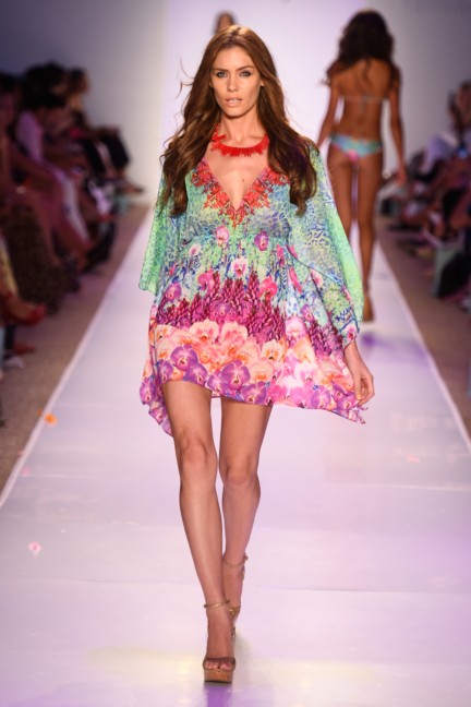 luli-fama-mercedes-benz-fashion-week-miami-swim-2015-runway-116