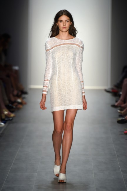 malaikaraiss-mercedes-benz-fashion-week-berlin-spring-summer-2015-15