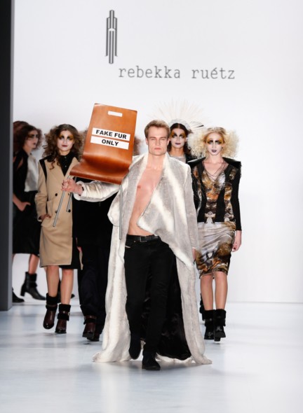 aw-2015_fashion-week-berlin_de_rebekka-ruetz_53934