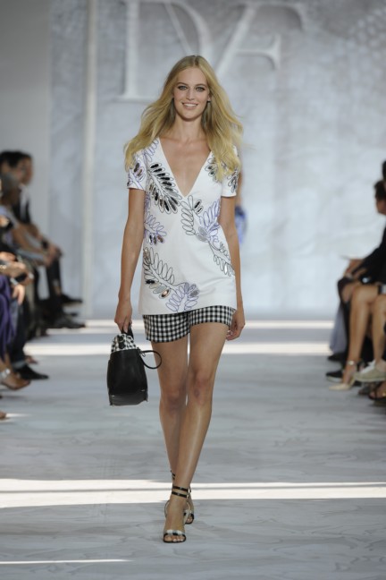 diane-von-furstenberg-new-york-fashion-week-spring-summer-2014-runway-25