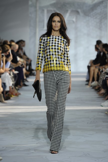 diane-von-furstenberg-new-york-fashion-week-spring-summer-2014-runway-31