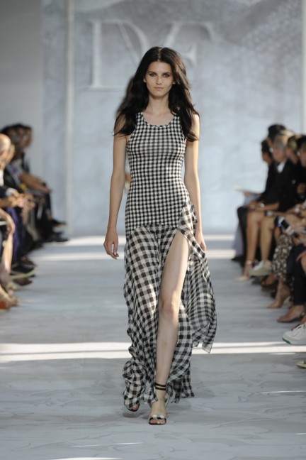 diane-von-furstenberg-new-york-fashion-week-spring-summer-2014-runway-8