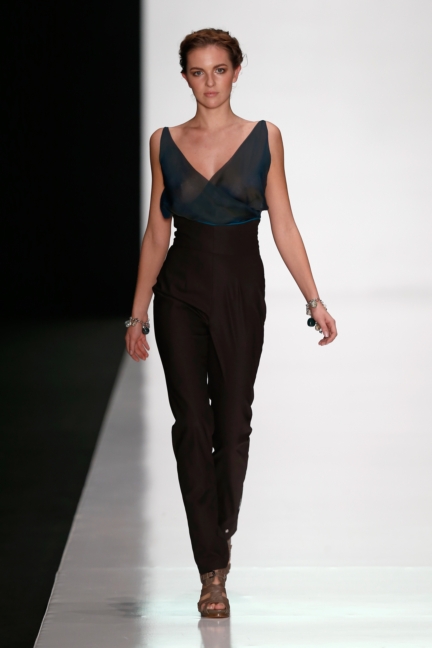 ss-2014_mercedes-benz-fashion-week-russia_ru_best-collections-of-bhsad_44009