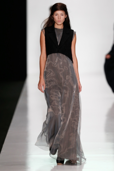 ss-2014_mercedes-benz-fashion-week-russia_ru_best-collections-of-bhsad_44020