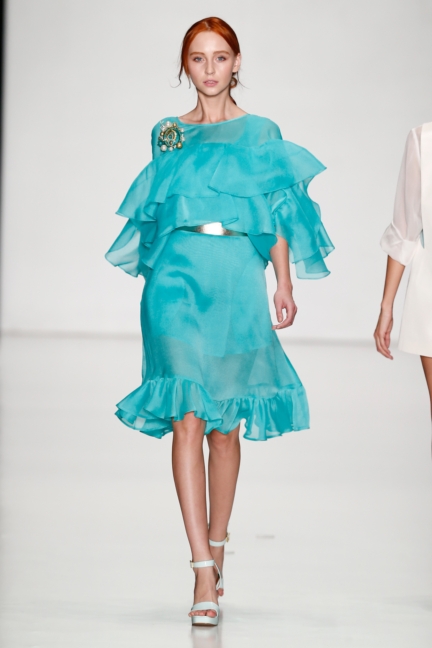 ss-2014_mercedes-benz-fashion-week-russia_ru_laroom_44502