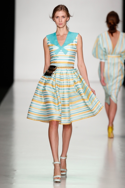ss-2014_mercedes-benz-fashion-week-russia_ru_laroom_44506