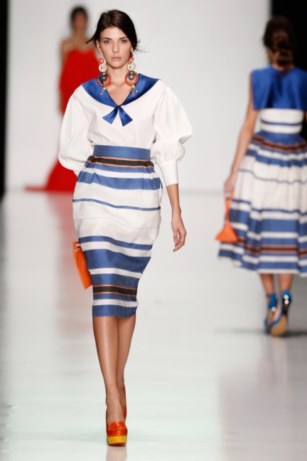ss-2014_mercedes-benz-fashion-week-russia_ru_laroom_44517