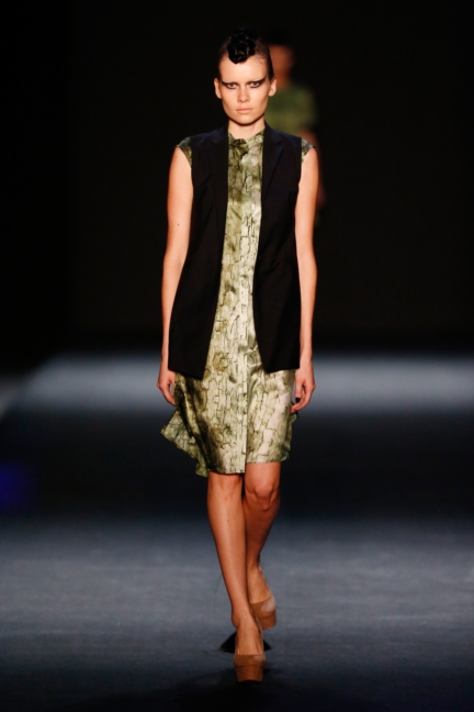 ss-2014_mercedes-benz-fashion-week-russia_ru_the-muscovites-by-masha-kravtsova_44617