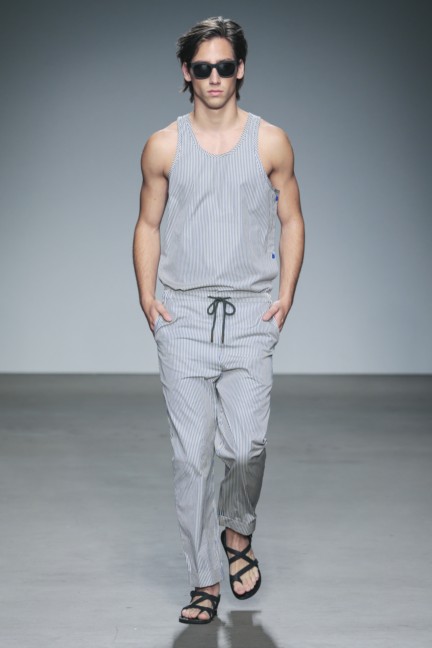 mevan-kaluaruchchi-mercedes-benz-fashion-week-amsterdam-spring-summer-2015-runway-2