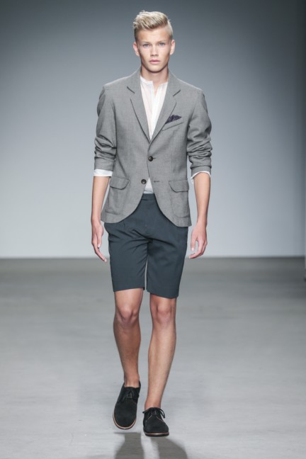 mevan-kaluaruchchi-mercedes-benz-fashion-week-amsterdam-spring-summer-2015-runway-6