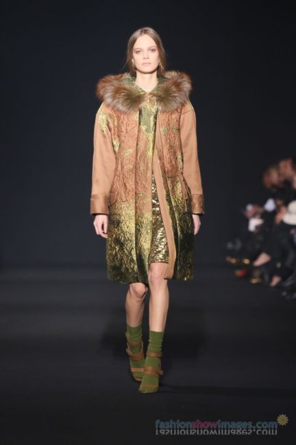 alberta-ferretti-milan-fashion-week-autumn-winter-2014-00006