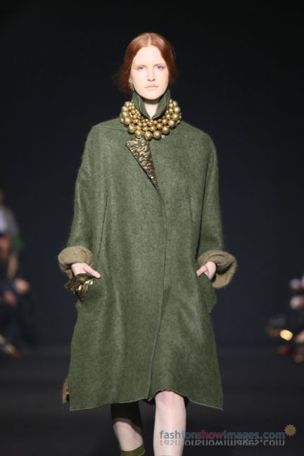 alberta-ferretti-milan-fashion-week-autumn-winter-2014-00055