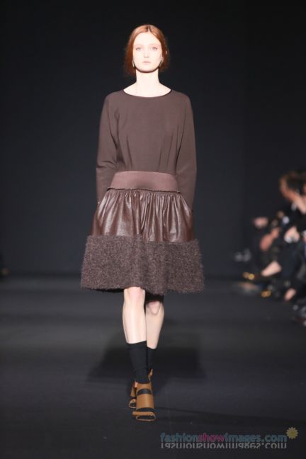 alberta-ferretti-milan-fashion-week-autumn-winter-2014-00135