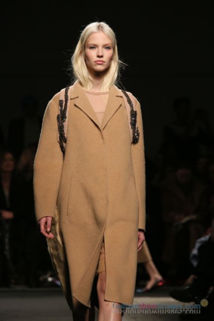 no21-milan-fashion-week-autumn-winter-2014-00014