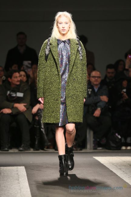 no21-milan-fashion-week-autumn-winter-2014-00039