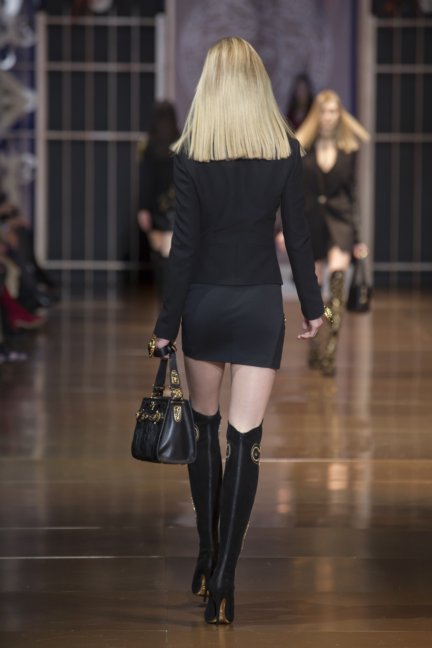 versace-milan-fashion-week-autumn-winter-2014-00020