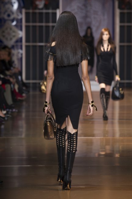 versace-milan-fashion-week-autumn-winter-2014-00028