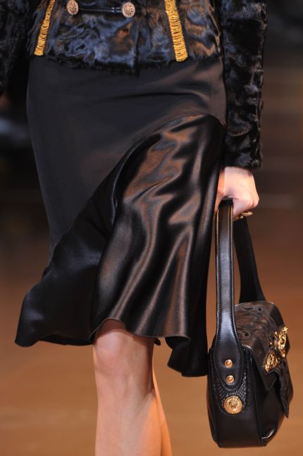 versace-details-milan-fashion-week-autumn-winter-2014-00046