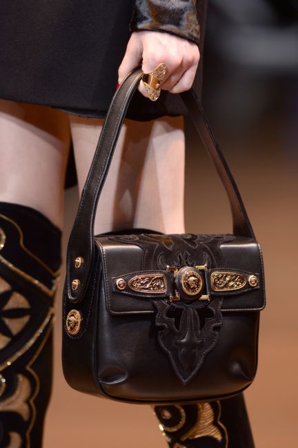 versace-details-milan-fashion-week-autumn-winter-2014-00055