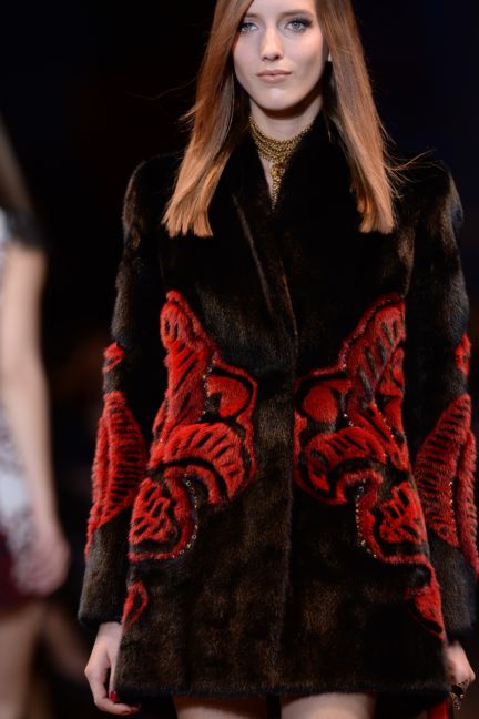 versace-details-milan-fashion-week-autumn-winter-2014-00078