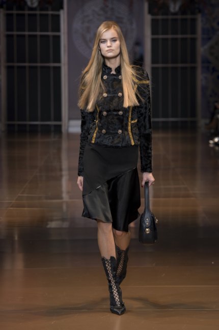 versace-milan-fashion-week-autumn-winter-2014-00019