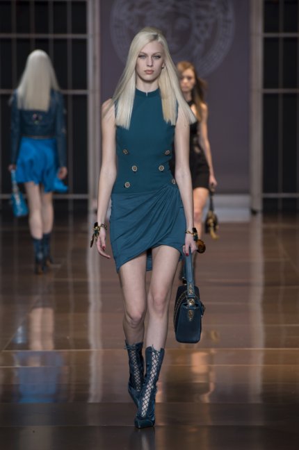 versace-milan-fashion-week-autumn-winter-2014-00037