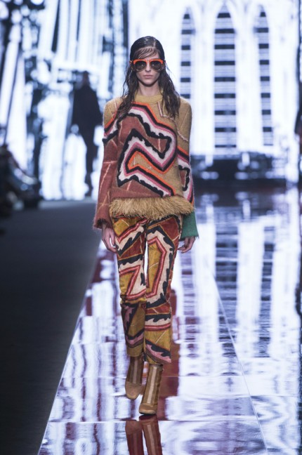 just-cavalli-milan-fashion-week-autumn-winter-2015-34