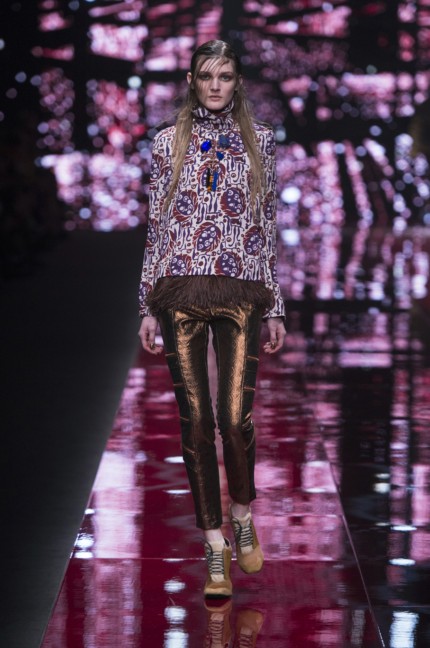 just-cavalli-milan-fashion-week-autumn-winter-2015-42