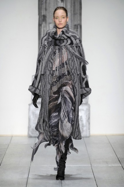 laura-biagiotti-milan-fashion-week-autumn-winter-2015-runway-3