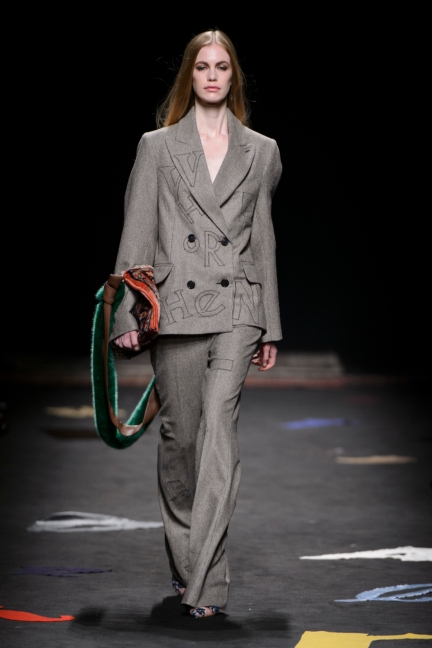 maurizio-pecoraro-fw1718_-05